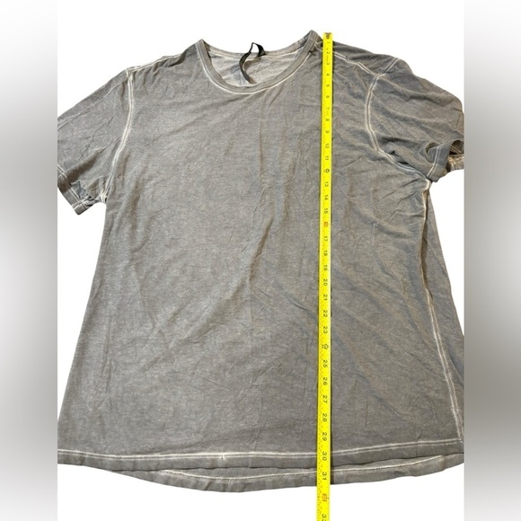 Lululemon men’s shirt size XXL - Picture 7 of 7